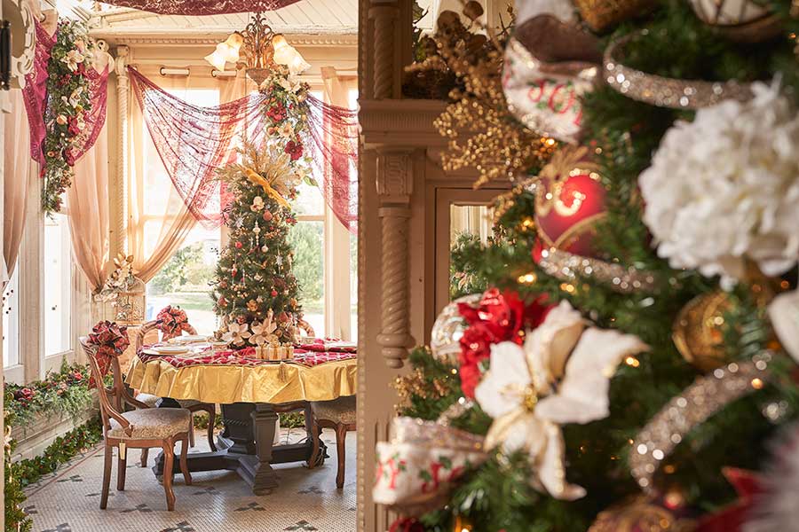 Gilded Christmas decorations in the Dining Room and Breakfast Room